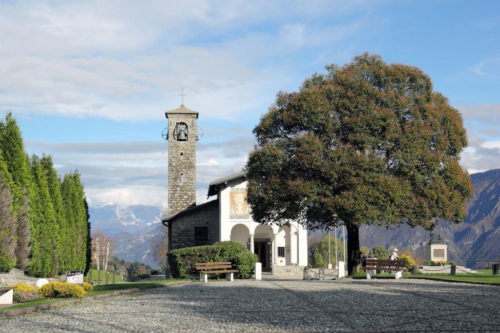 B&B Dei Laghi Magreglio Exteriör bild